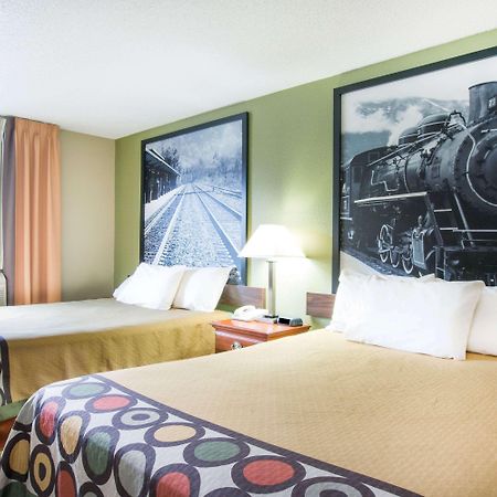 Hotel Super 8 By Wyndham Beckley Esterno foto