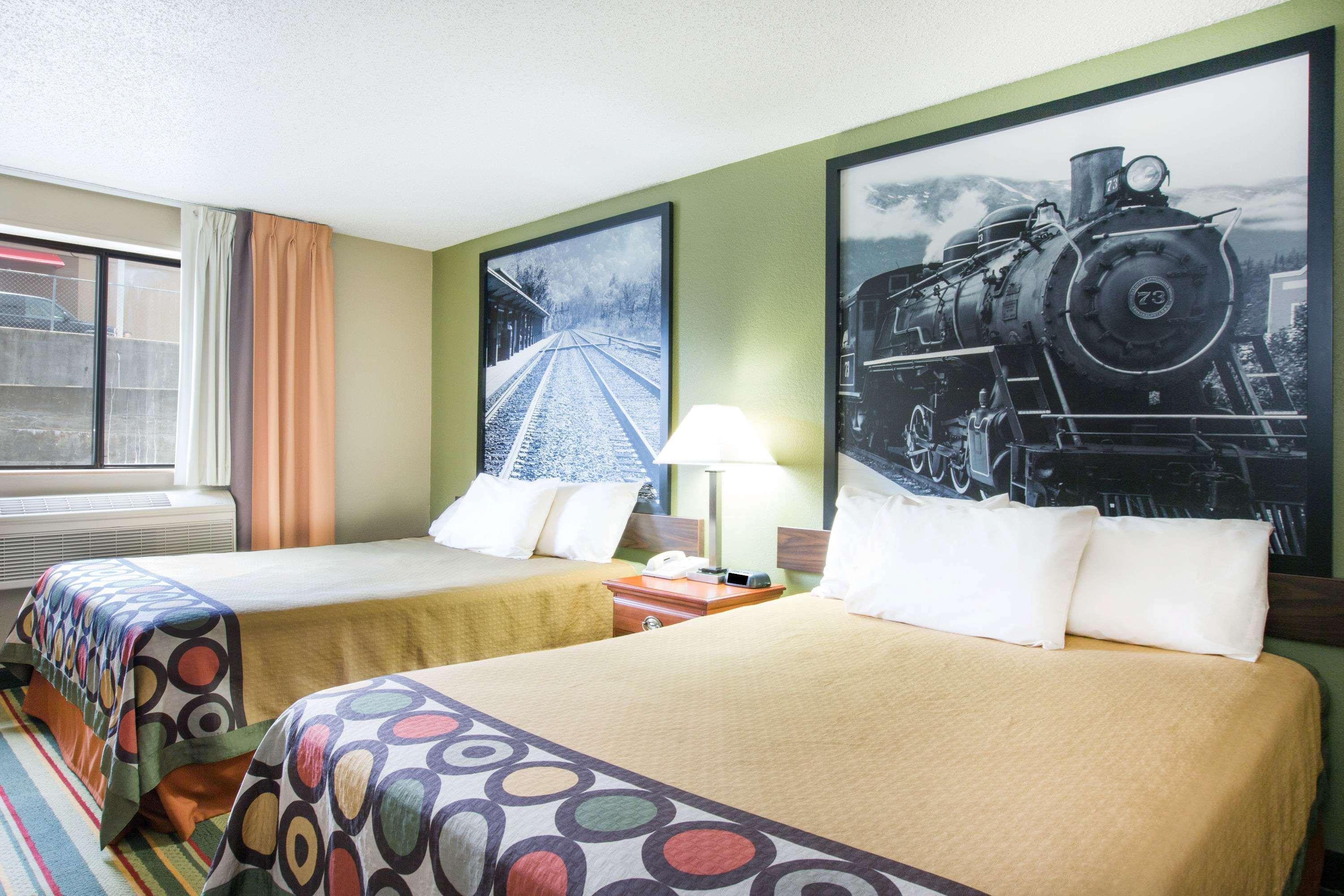 Hotel Super 8 By Wyndham Beckley Esterno foto