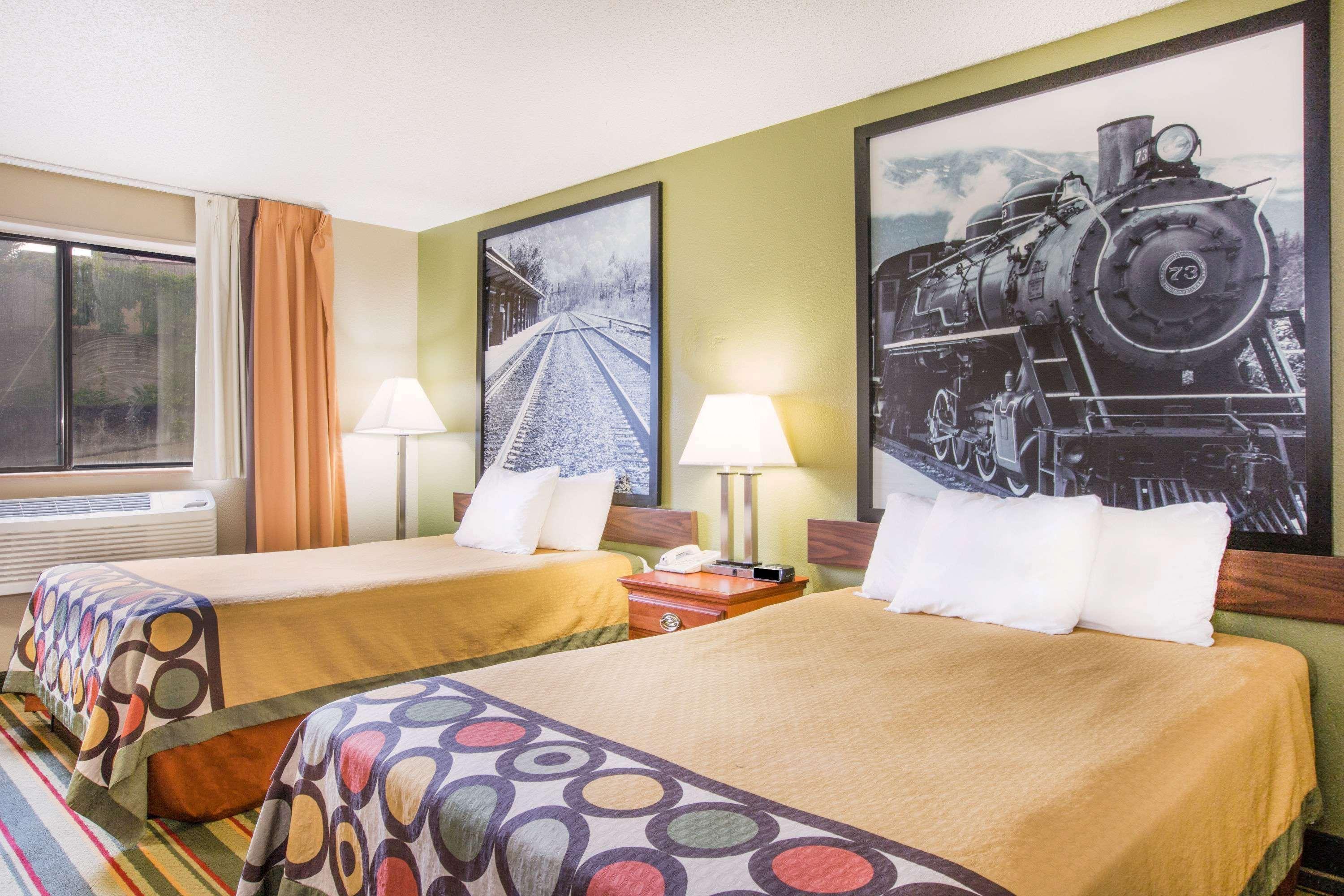 Hotel Super 8 By Wyndham Beckley Esterno foto