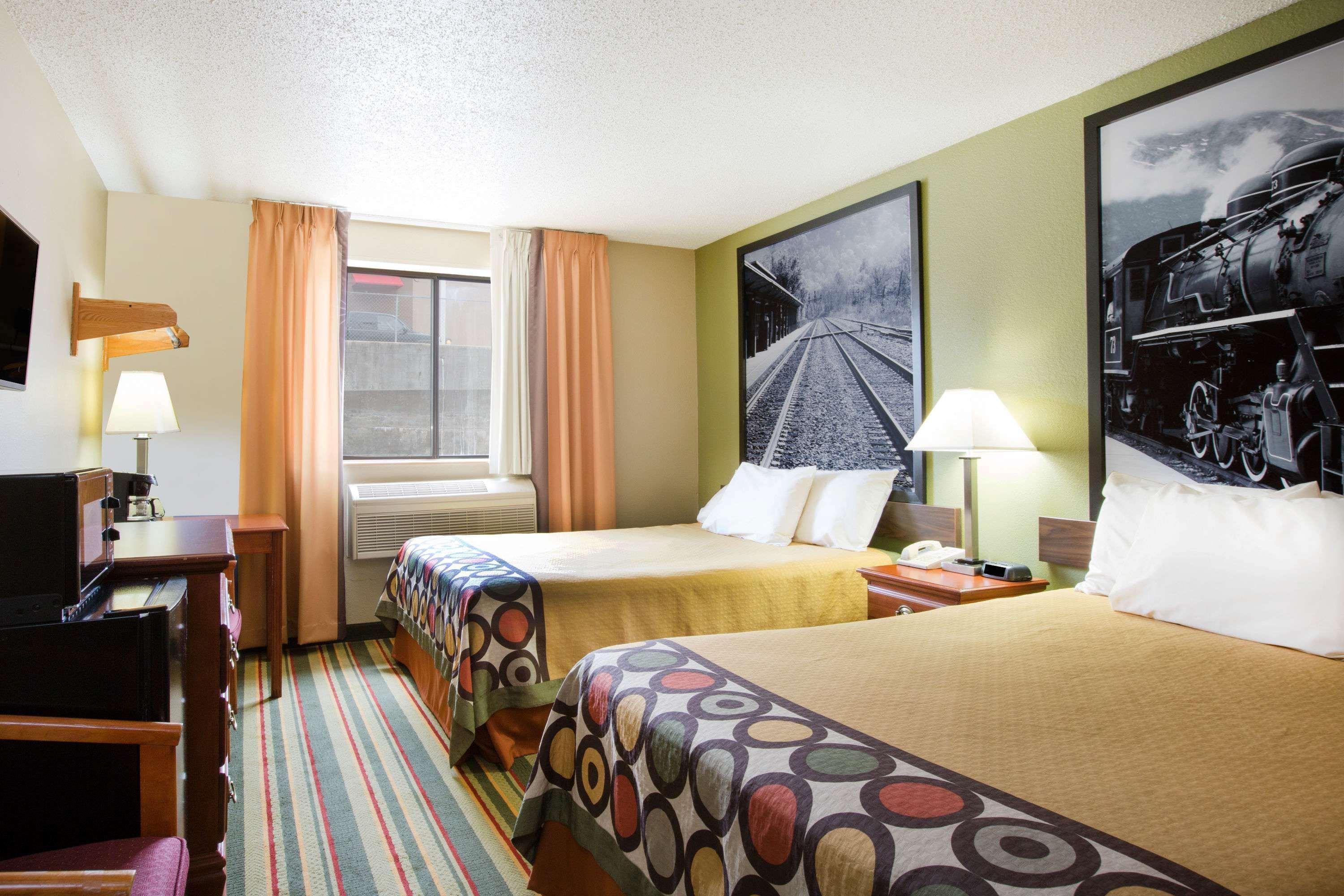Hotel Super 8 By Wyndham Beckley Esterno foto
